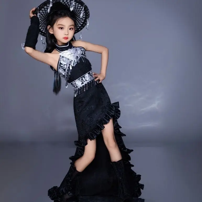 Abito per bambini Gonna da tra - Ethnic Dress Fashion Show recensione e prezzo