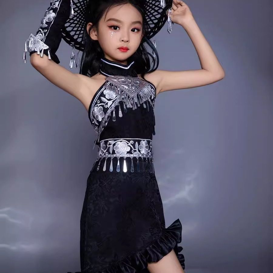 Abito per bambini Gonna da tra - Ethnic Dress Fashion Show recensione e prezzo