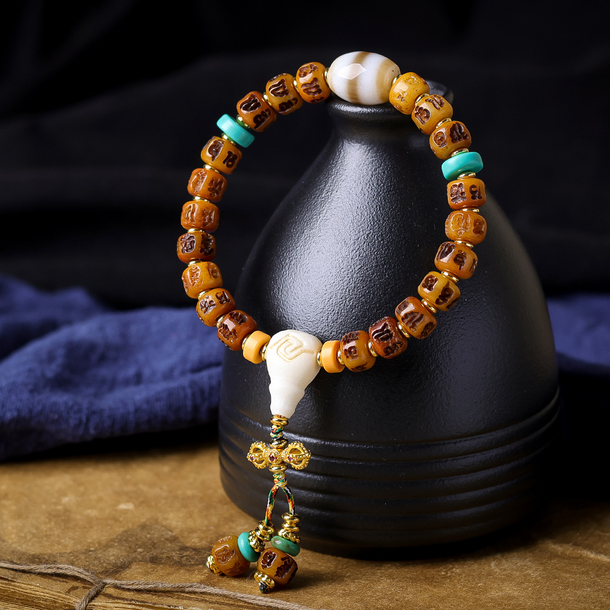Bracciale Tibetano con Mantra  - Ethnic Fashion Way recensione e prezzo