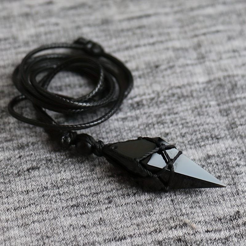 Collana con Pendente a Punta d - Fashion Ethnic Wear For Men recensione e prezzo